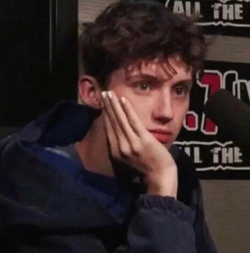 欧美成熟文案视频男